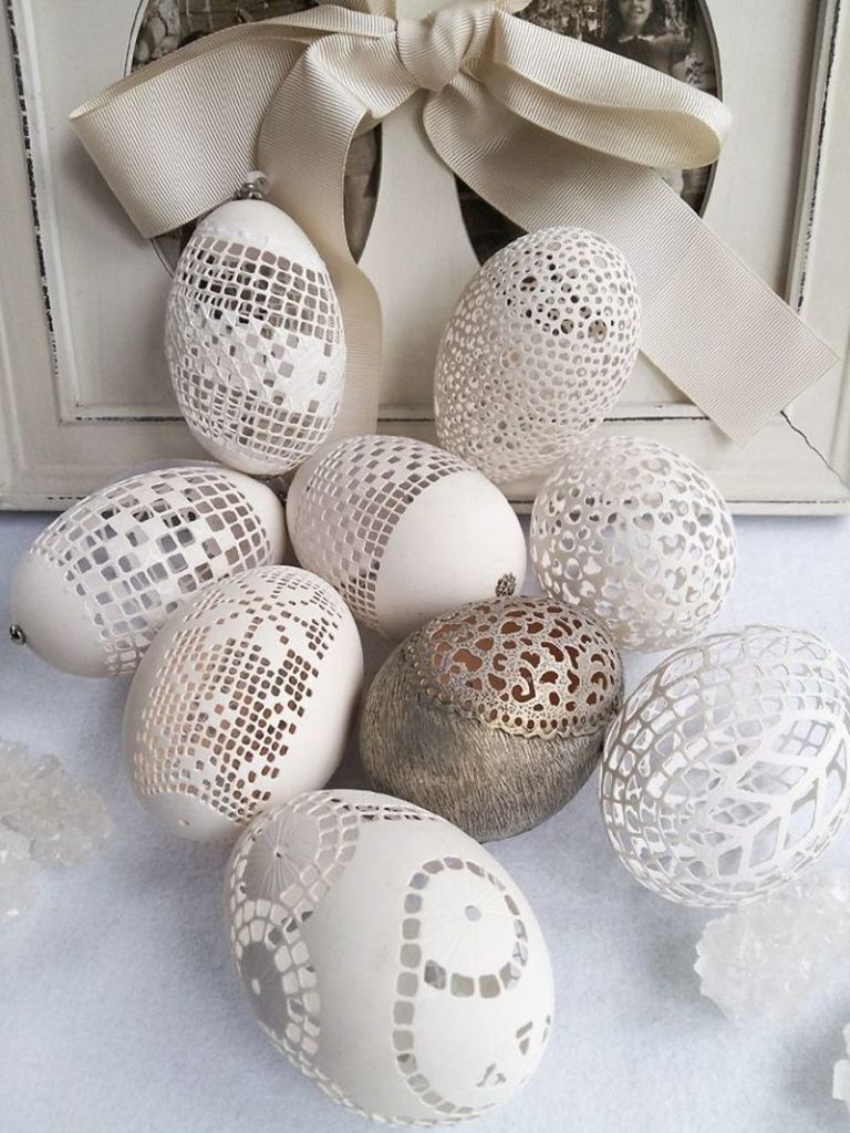 Egg Art - Imaginative artist makes arduous artworks from actual eggshells